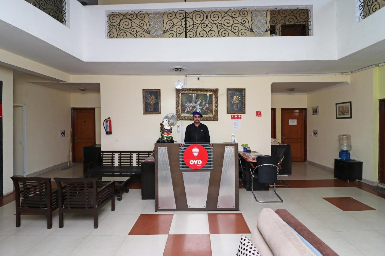 Oyo 6608 Sector 56 Hotel Badshahpur Exterior photo